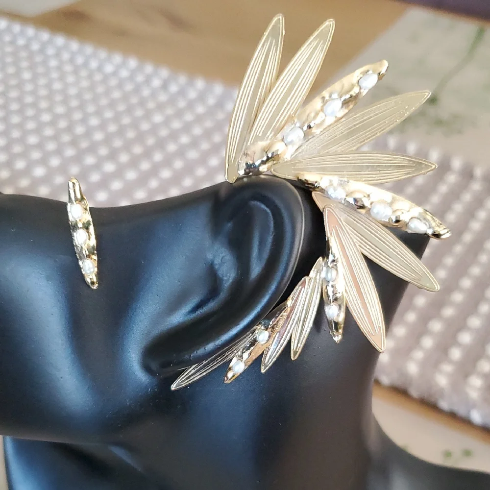 Rosantica "Apache" River Pearls Ear Cuff & Earring Set - Picture 9 of 9